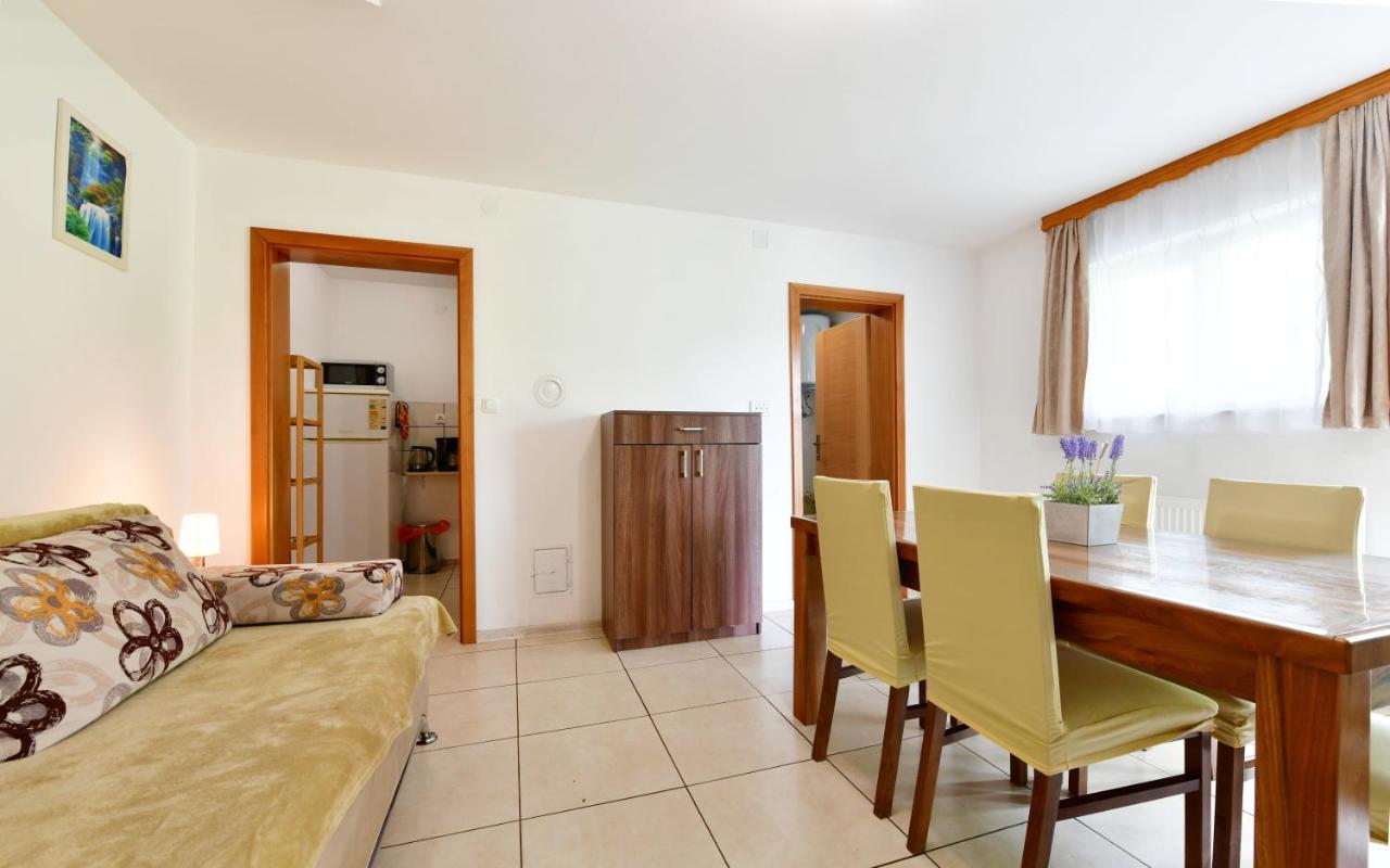 Apartman Leona Rakovica Εξωτερικό φωτογραφία